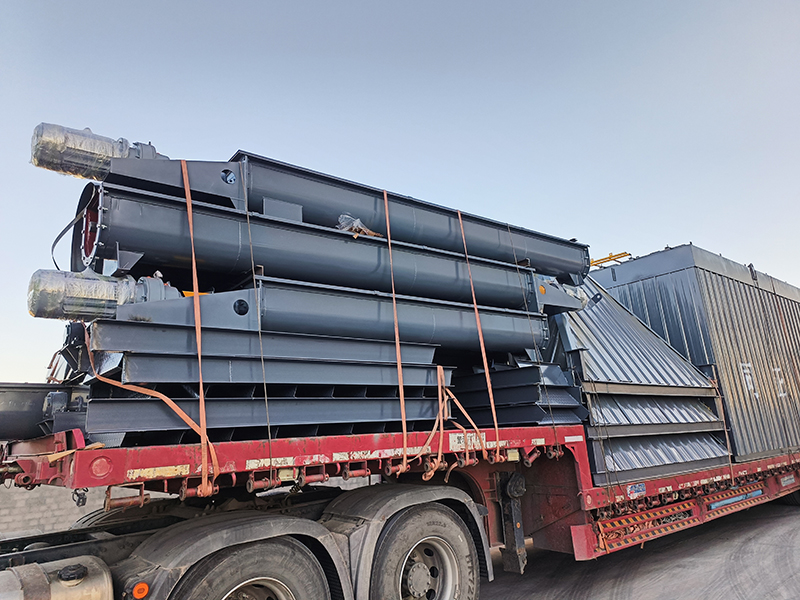 脉冲袋式除尘器发往南阳