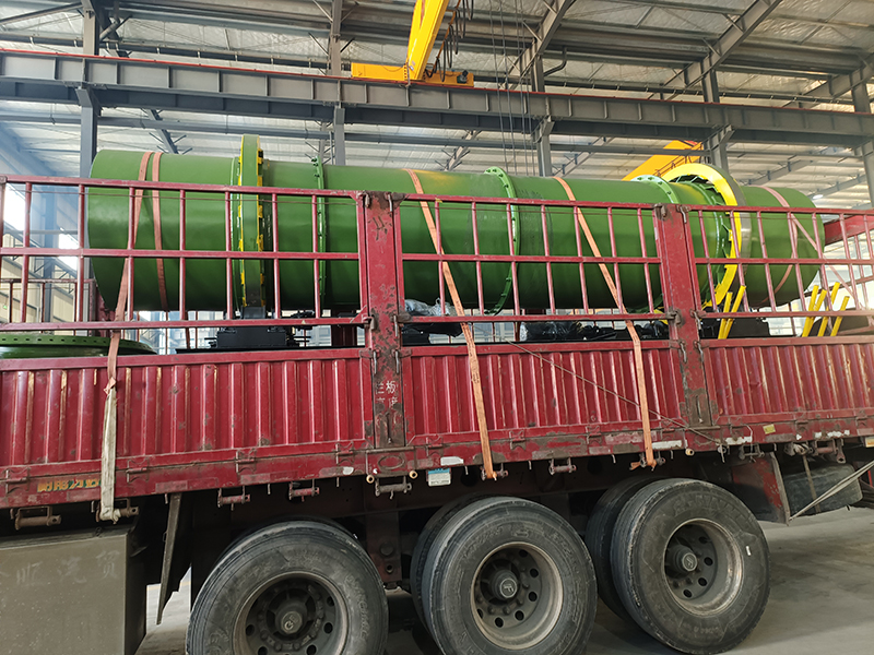 单筒烘干机  单机脉冲袋式除尘器发往天津