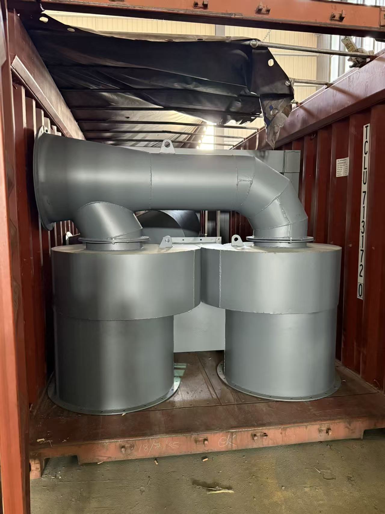 发货（马来西亚）1.68×9.2米烘干机-旋风筒